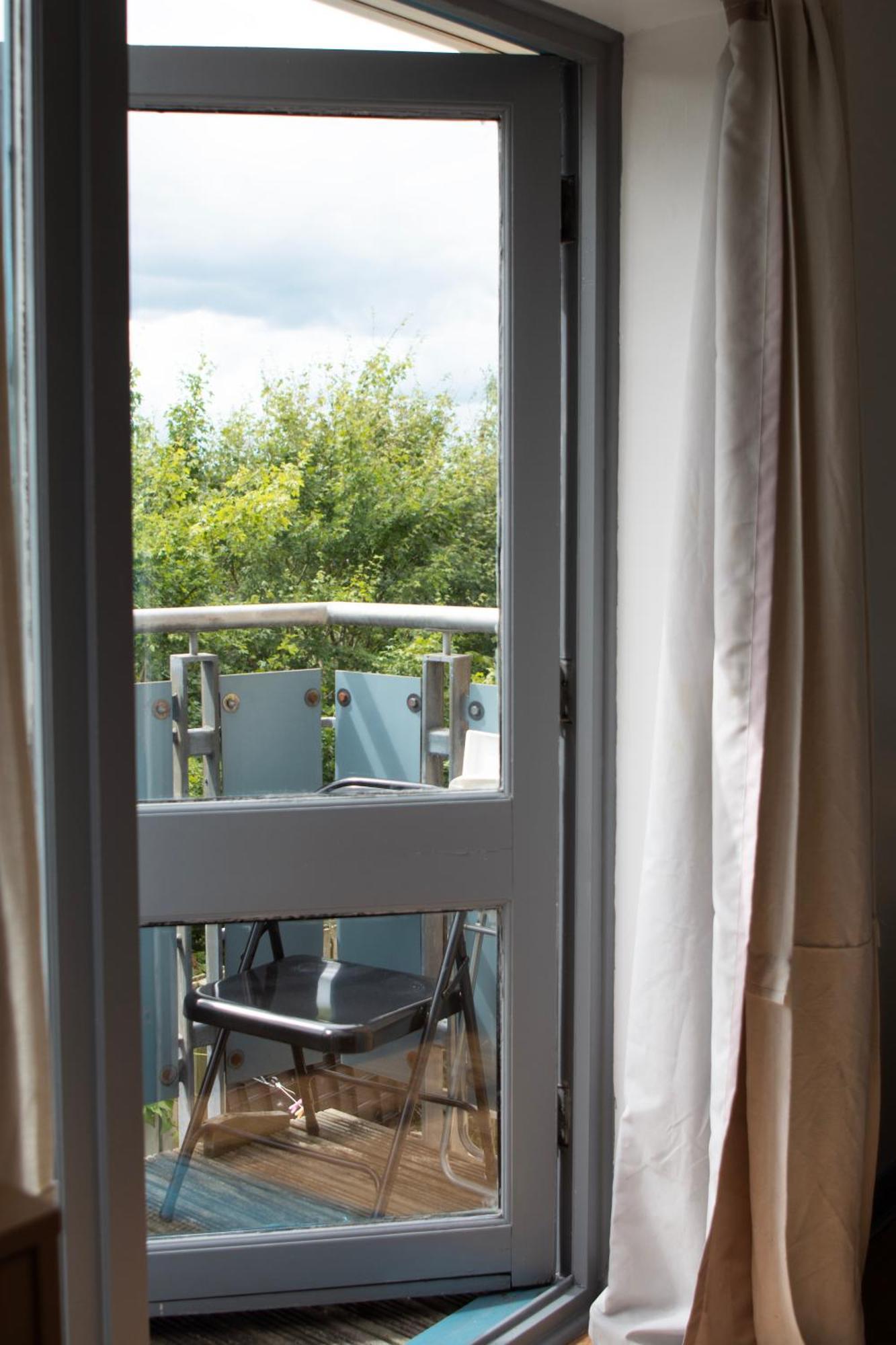 Well-Equipped 4 Bedroom House Close To City Centre Leeds  Buitenkant foto